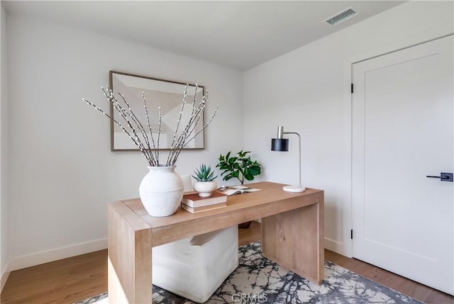 5039 W 135th St, Hawthorne, CA 90250 - office featuring light wood finished floors