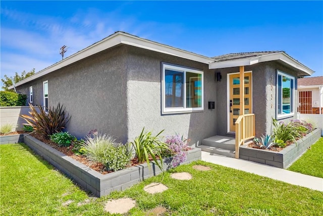 5039 W 135th St, Hawthorne, CA 90250 - view of front of home with stucco siding