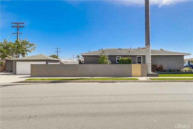 5039 W 135th St, Hawthorne, CA 90250 - ranch-style home with stucco siding and a garage