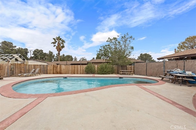 14182 Gayhead Rd, Apple Valley, CA 92307 - photo 4
