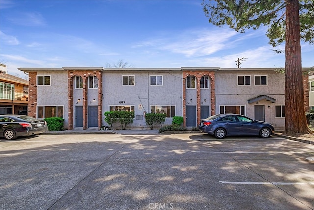 609 Rancheria Dr, Chico, CA 95926 - view of property with uncovered parking