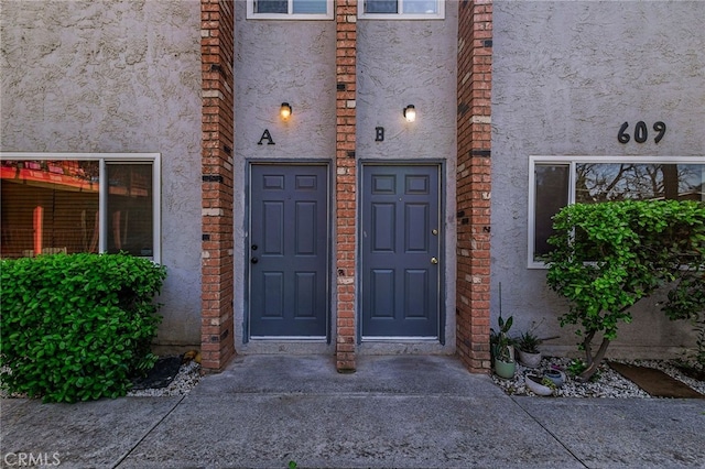 609 Rancheria Dr, Chico, CA 95926 - entrance to property featuring stucco siding