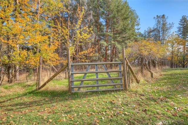 13730 Nimshew Rd, Magalia, CA 95954 - view of gate featuring a yard