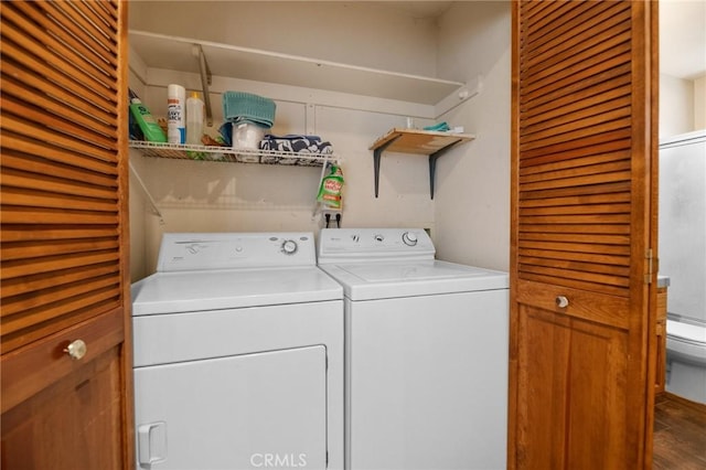 252 Riverside Ave, Sugarloaf, CA 92386 - laundry room featuring washing machine and clothes dryer and laundry area