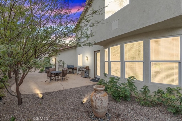 2845 Keystone Cir, Corona, CA 92882 - view of patio / terrace with grilling area