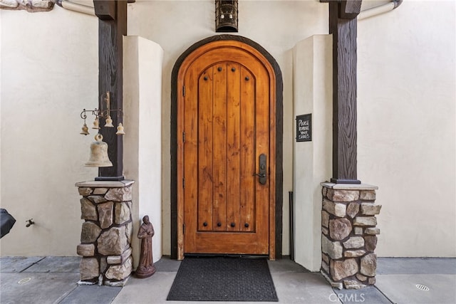 view of property entrance