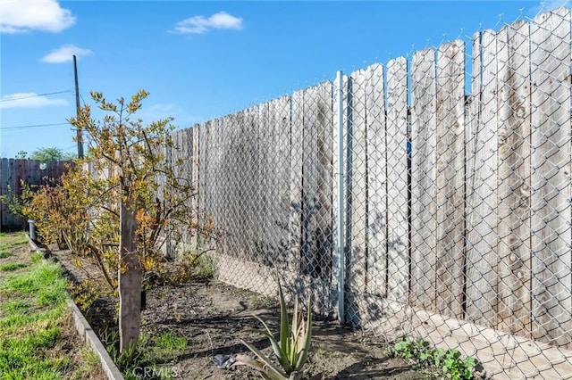 exterior details featuring fence