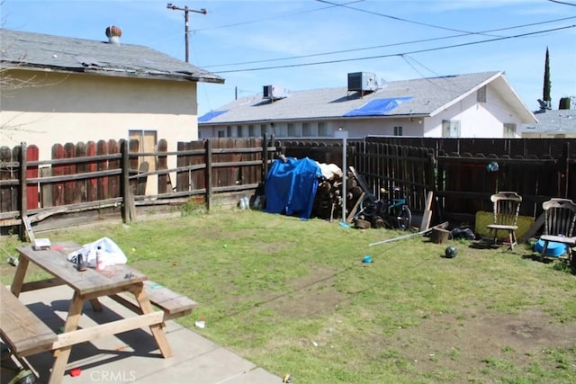 241 Hull Ave, Madera, CA 93638 - view of yard with a fenced backyard