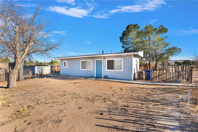 17757 Wheeler Rd, Helendale, CA 92342 - photo 6