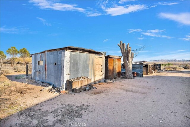 17757 Wheeler Rd, Helendale, CA 92342 - photo 40