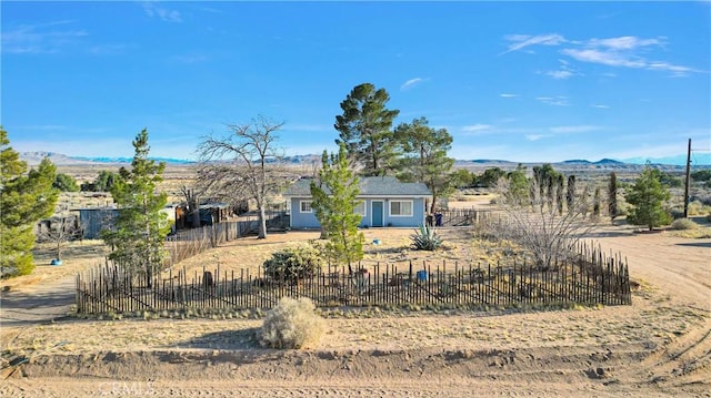 17757 Wheeler Rd, Helendale, CA 92342 - photo 2