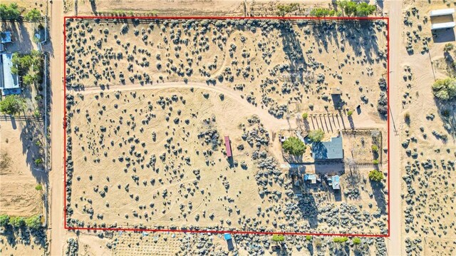 17757 Wheeler Rd, Helendale, CA 92342 - photo 4