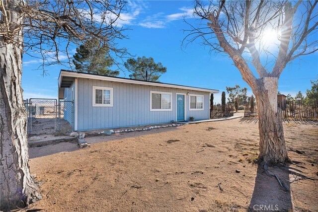 17757 Wheeler Rd, Helendale, CA 92342 - photo 8