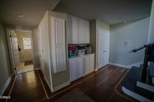 600 Monte Vista Dr, Santa Paula, CA 93060 - corridor featuring baseboards and dark wood-style floors