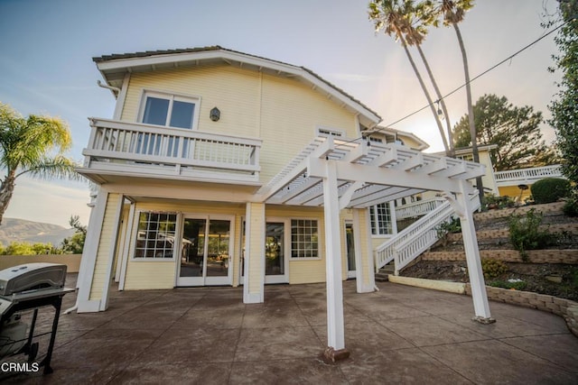 600 Monte Vista Dr, Santa Paula, CA 93060 - back of house with a patio, a balcony, and a pergola