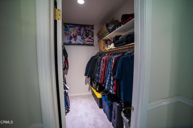 600 Monte Vista Dr, Santa Paula, CA 93060 - walk in closet featuring carpet floors