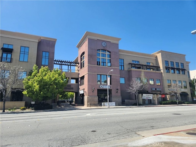 101 W Mission Blvd Unit 306, Pomona, CA 91766 - view of property
