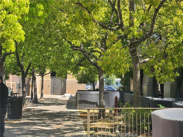 101 W Mission Blvd Unit 306, Pomona, CA 91766 - view of home's community