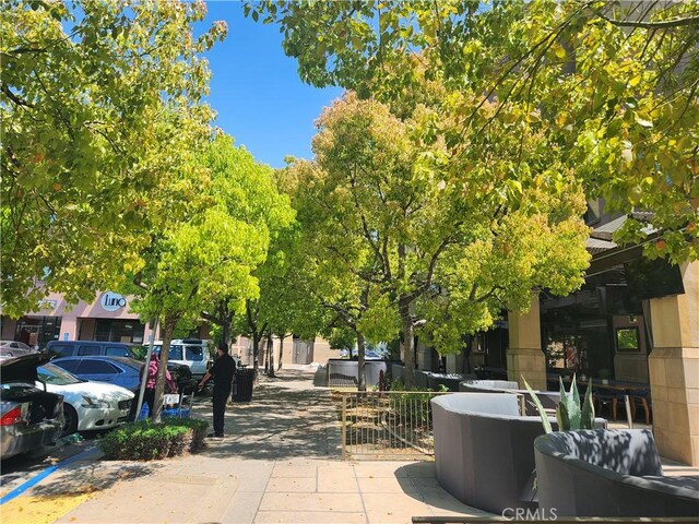 101 W Mission Blvd Unit 306, Pomona, CA 91766 - view of home's community