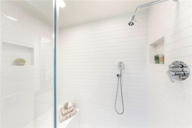 4 Malaquita, Coto De Caza, CA 92679 - bathroom with a shower stall