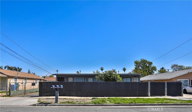 5787 Warren St, Riverside, CA 92503 - photo 2
