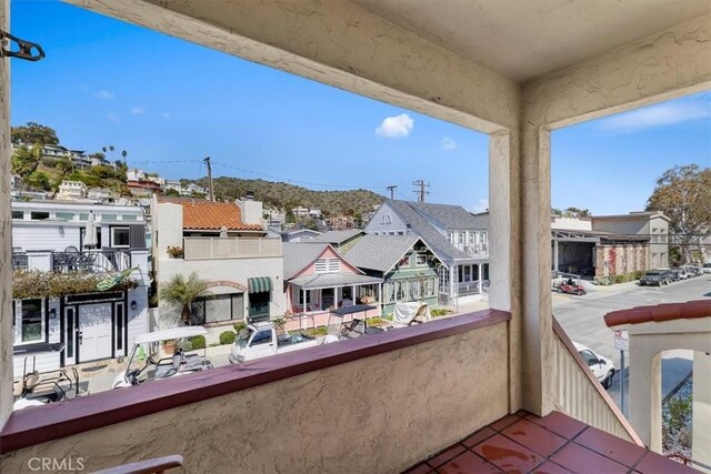 308 Catalina Ave, Avalon, CA 90704 - balcony featuring a residential view