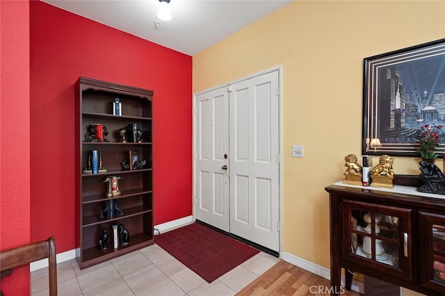 4591 Warner Ave Unit 101, Huntington Beach, CA 92649 - foyer entrance with baseboards