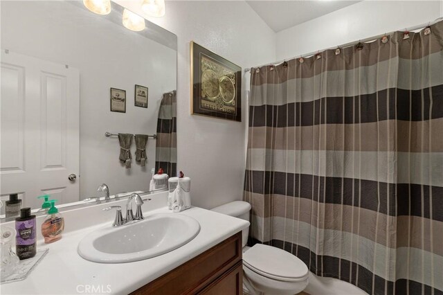 27571 Darrington Ave Unit 2, Murrieta, CA 92562 - bathroom featuring vanity and a shower with shower curtain
