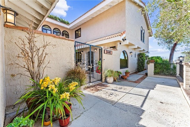 604 Avenida Acapulco, San Clemente, CA 92672 - doorway to property with a gate and stucco siding