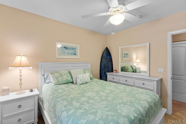 bedroom featuring a ceiling fan