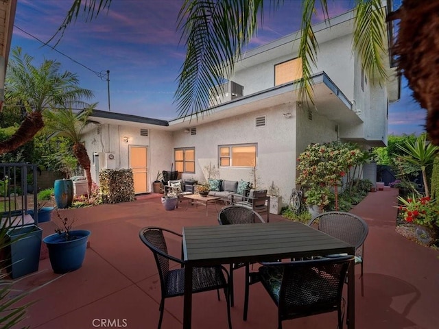 2080 Saint Louis Ave, Signal Hill, CA 90755 - view of patio