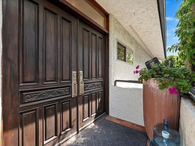 2080 Saint Louis Ave, Signal Hill, CA 90755 - view of exterior entry featuring stucco siding