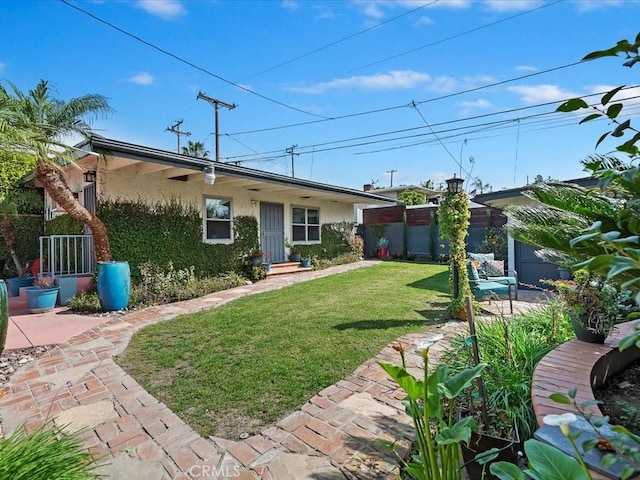 2080 Saint Louis Ave, Signal Hill, CA 90755 - view of yard featuring fence