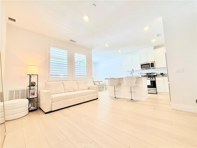 1000 N Tangent Privado Unit 303, Ontario, CA 91764 - photo 2