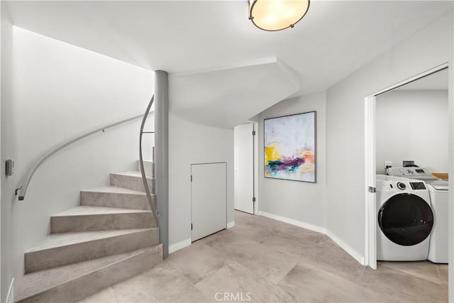 15 Vista De Catalina N, Laguna Beach, CA 92651 - laundry area with washer and clothes dryer and baseboards