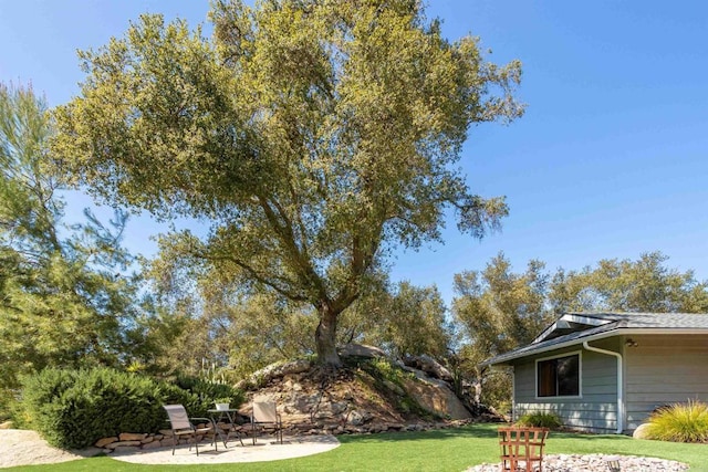 27509 Mountain Meadow Rd, Escondido, CA 92026 - view of green lawn with a patio