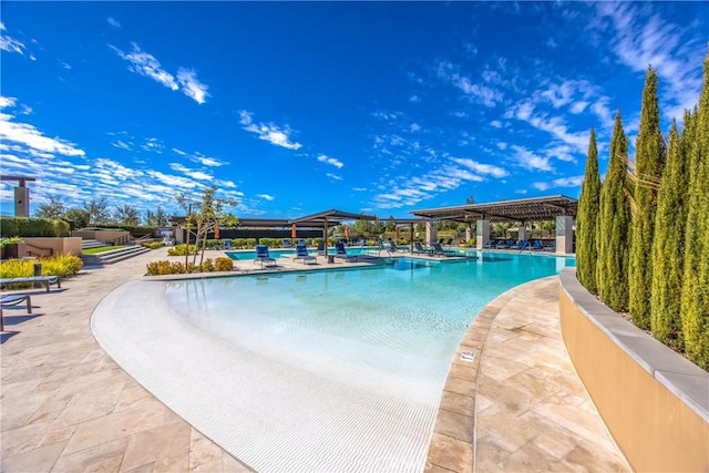 1567 Park Haven Dr, Beaumont, CA 92223 - community pool with a patio