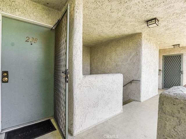 3649 Glendon Ave Unit 208, Los Angeles, CA 90034 - entrance to property featuring stucco siding