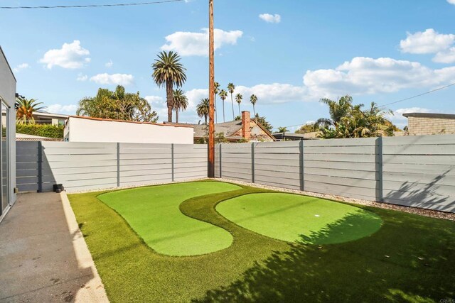 view of yard featuring a fenced backyard