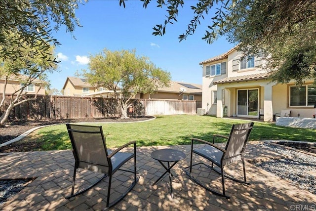 46525 Peach Tree St, Temecula, CA 92592 - fenced backyard with a patio
