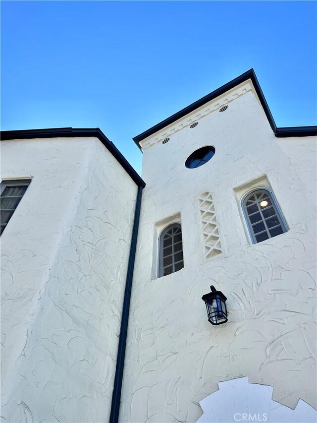 view of side of property