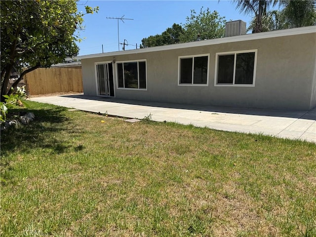 518 E 2nd St, Rialto, CA 92376 - rear view of property with a patio and stucco siding