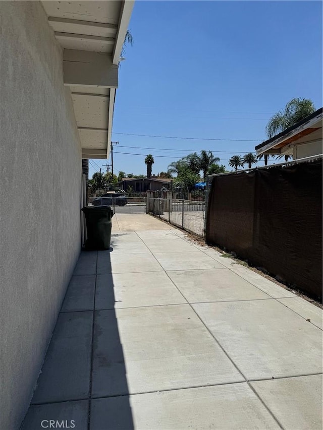 518 E 2nd St, Rialto, CA 92376 - view of patio