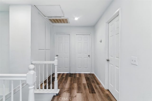 595 Casey Ct, Colton, CA 92324 - hallway featuring an upstairs landing and wood finished floors