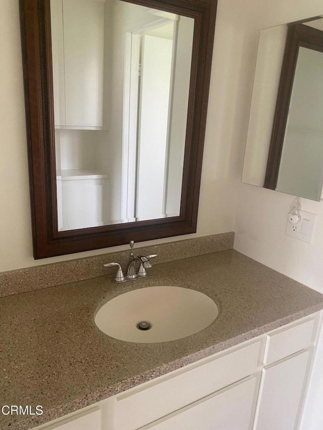 1208 Village 1 Unit 1208, Camarillo, CA 93012 - bathroom featuring vanity
