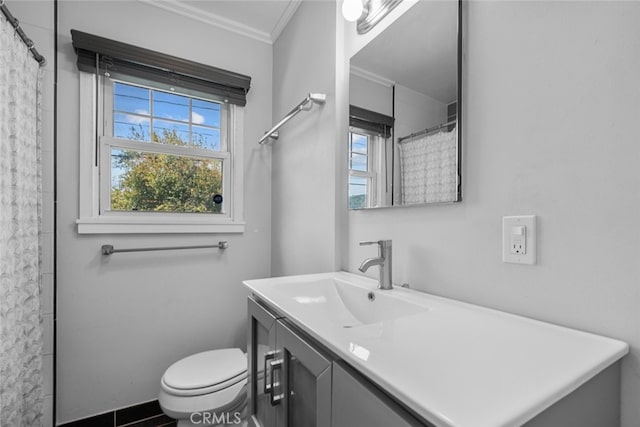full bathroom featuring vanity, a wealth of natural light, toilet, and crown molding