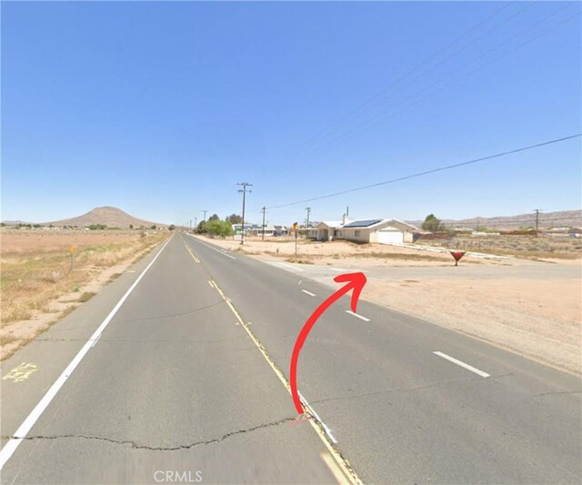 11 Aztec Ct, Apple Valley, CA 92307