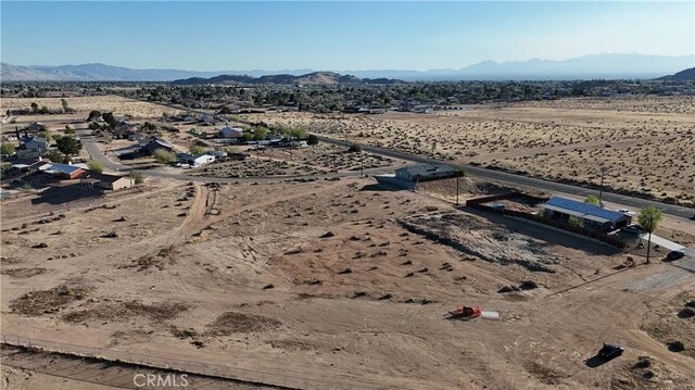 11 Aztec Ct, Apple Valley, CA 92307
