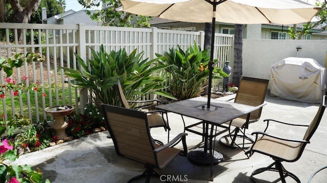 1725 Truman Cir, Placentia, CA 92870 - view of patio with outdoor dining space and fence