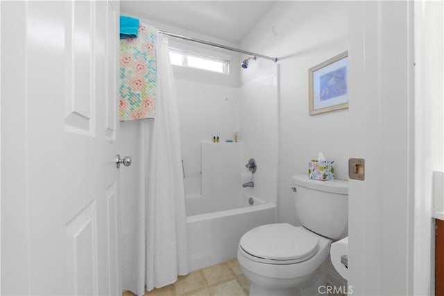 full bath featuring toilet and shower / tub combo